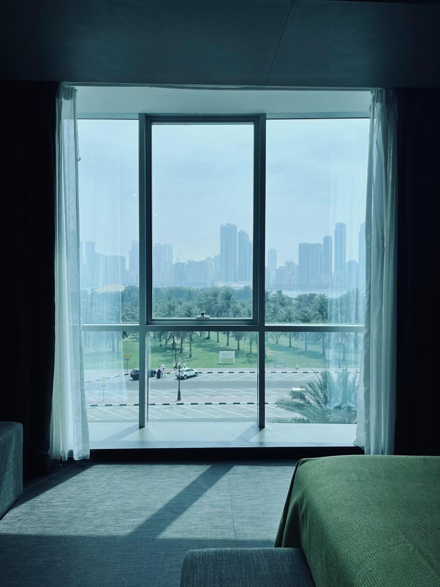 Hotel 72 Sharjah Waterfront Extérieur photo